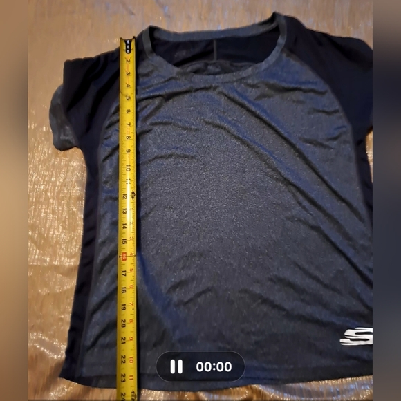 Skechers Athletic T-Shirt - Picture 3 of 4